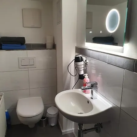 Zimmer im UG direkt in der Innenstadt, Centrum Schwerin  Exterior foto